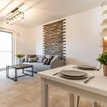 Wrocapartments Citycenter - Parking Free Apartment